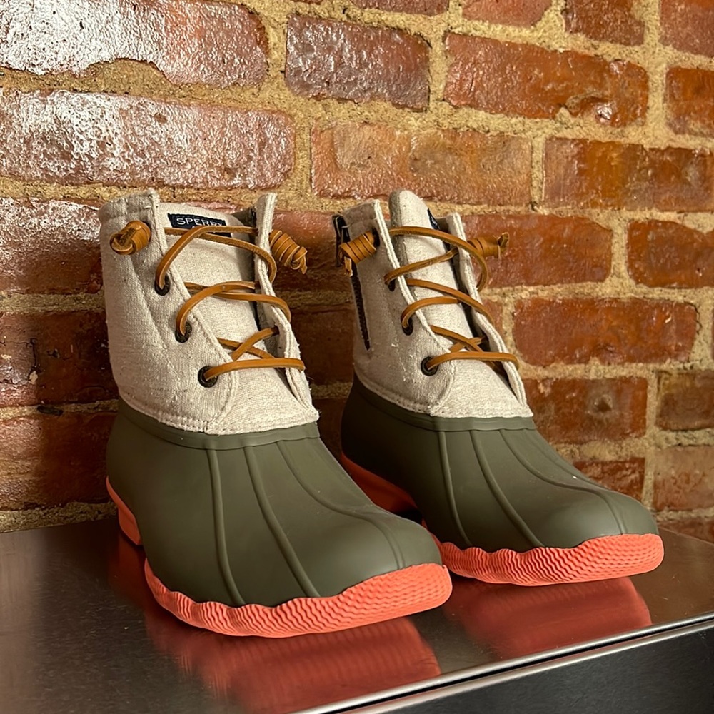 Sperry Rainboots